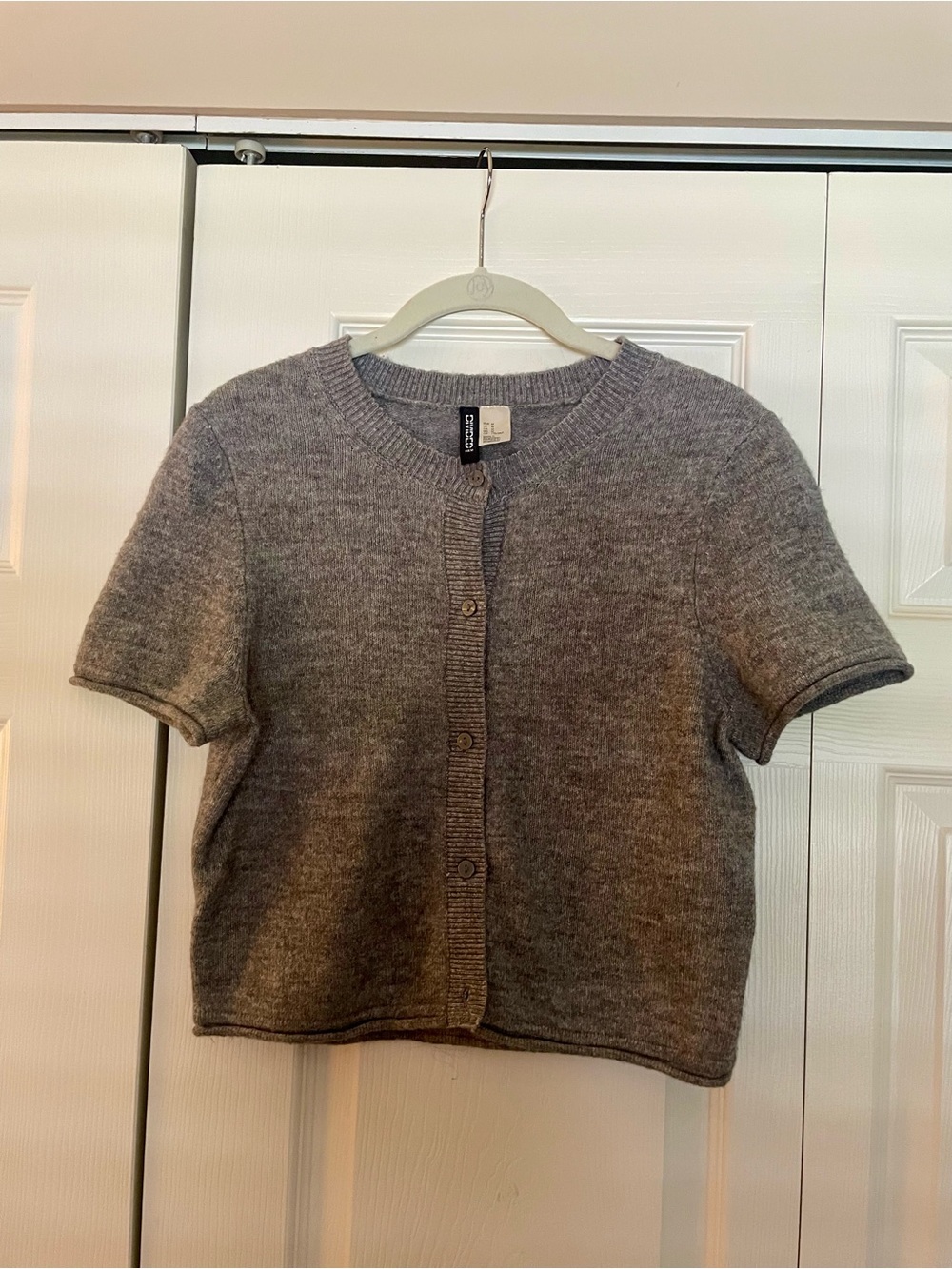 H&M Short-Sleeve Gray Button-Up Knit Cardigan